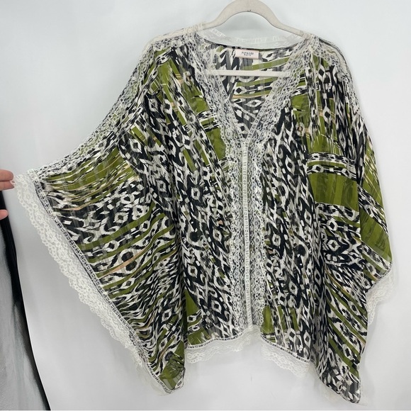 Fifilles Paris lace poncho blouse. Made in France green black cream one size - Picture 1 of 6